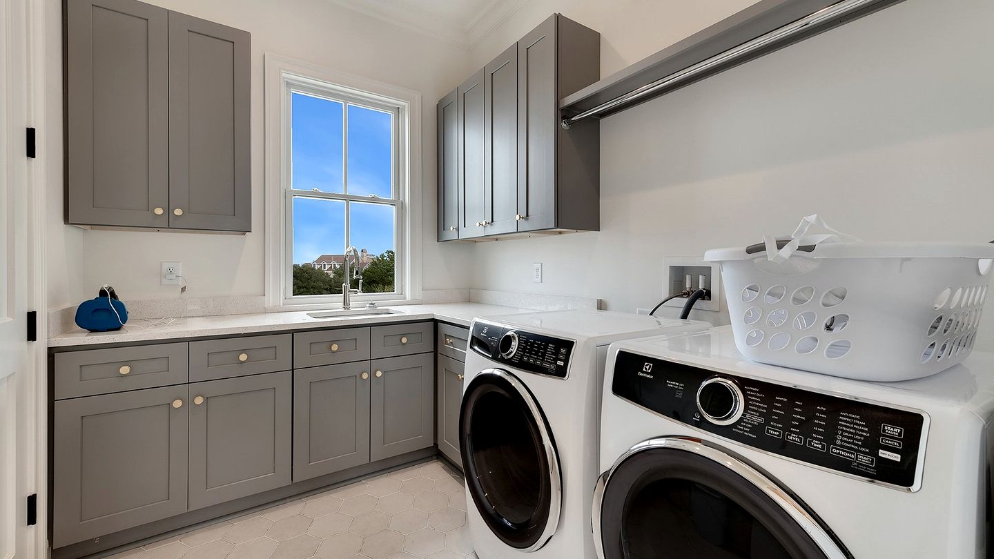 Fascinating Villa with Swimming Pool in Georgetown, South Carolina