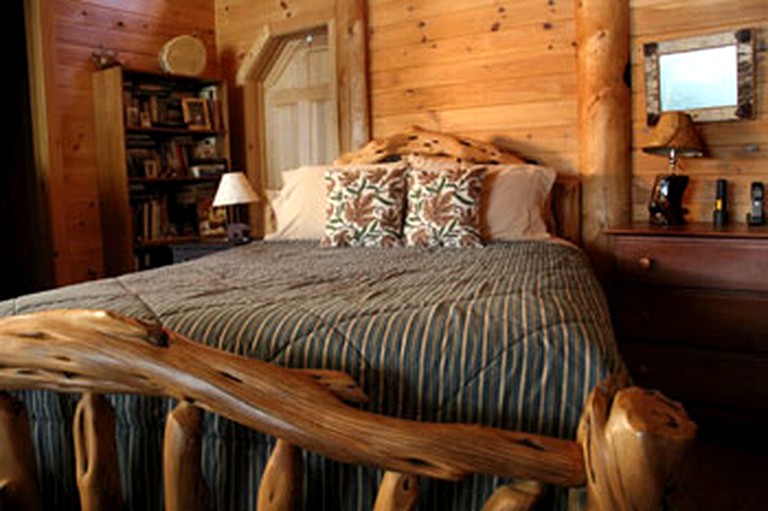 Log Cabins (Saranac Lake, New York, United States)