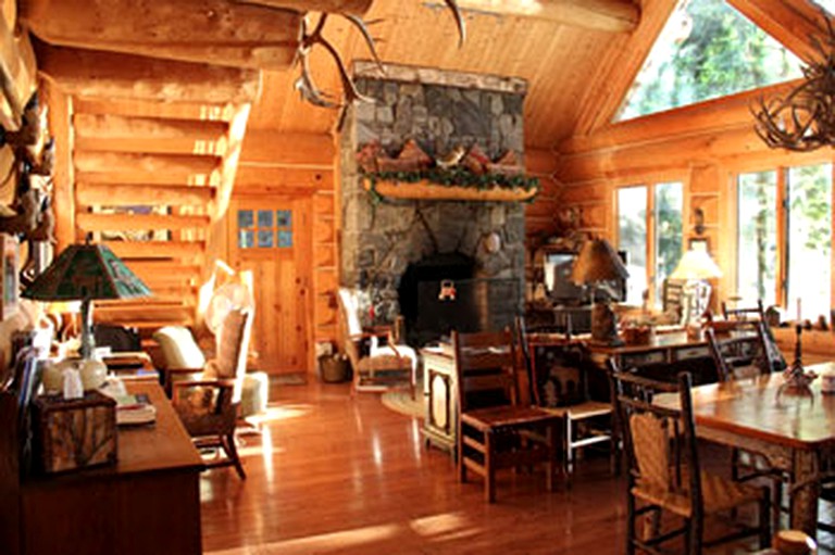 Log Cabins (Saranac Lake, New York, United States)