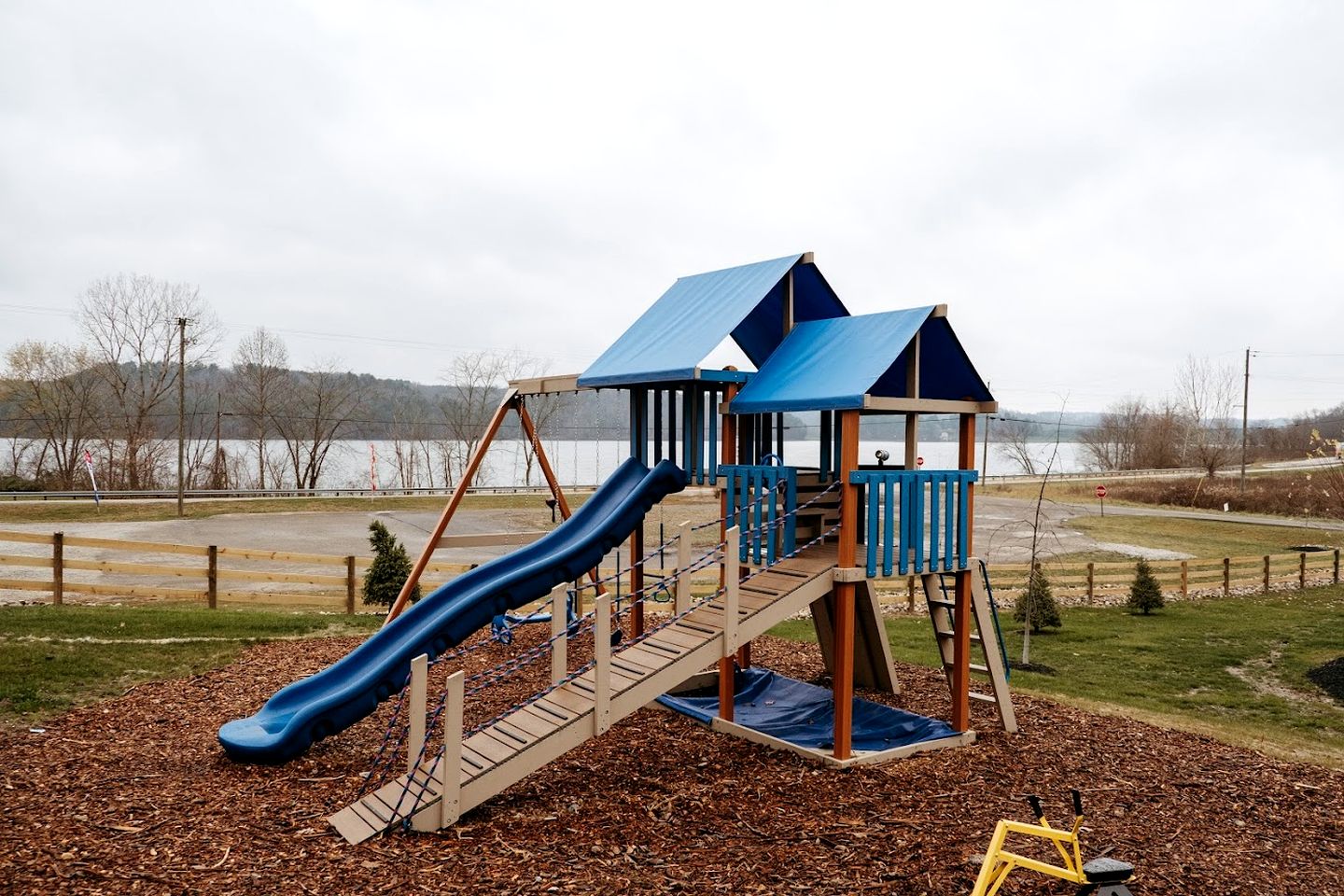 Two Person A-frame near Tappan Lake, Ideal to Reconnect with Nature in Ohio