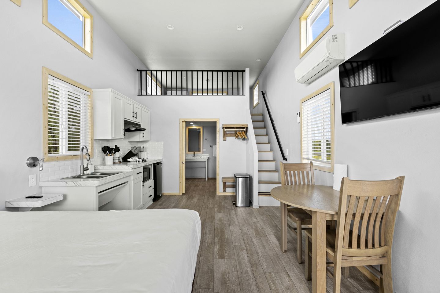 Accessible Loft Cabin Perfect for Families in Texas