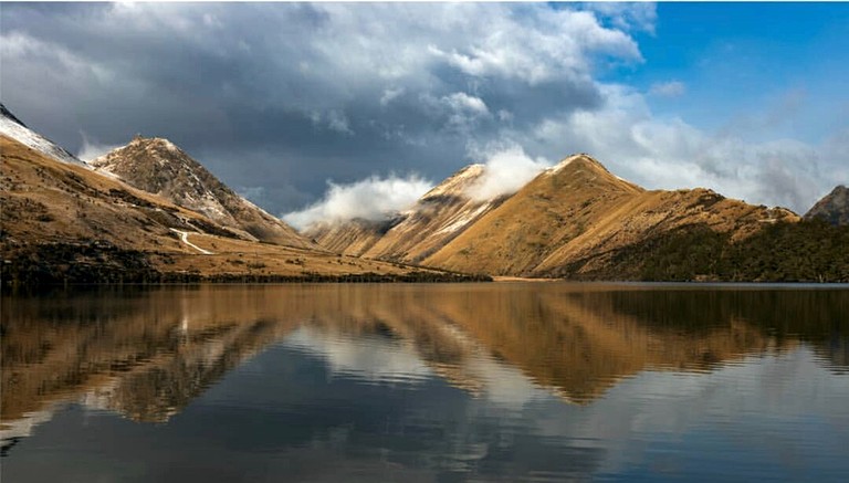Domes (New Zealand, Moke Lake, South Island)