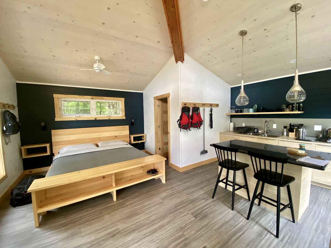 Private Cabin Located in a Wilderness Escape For Nature Enthusiasts on Long Lake, Portland Ontario