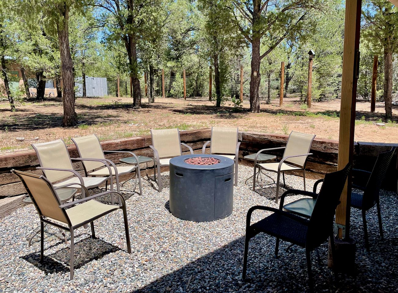 Charming Cottage in Carson for Relaxing Escapes to Nature in New Mexico