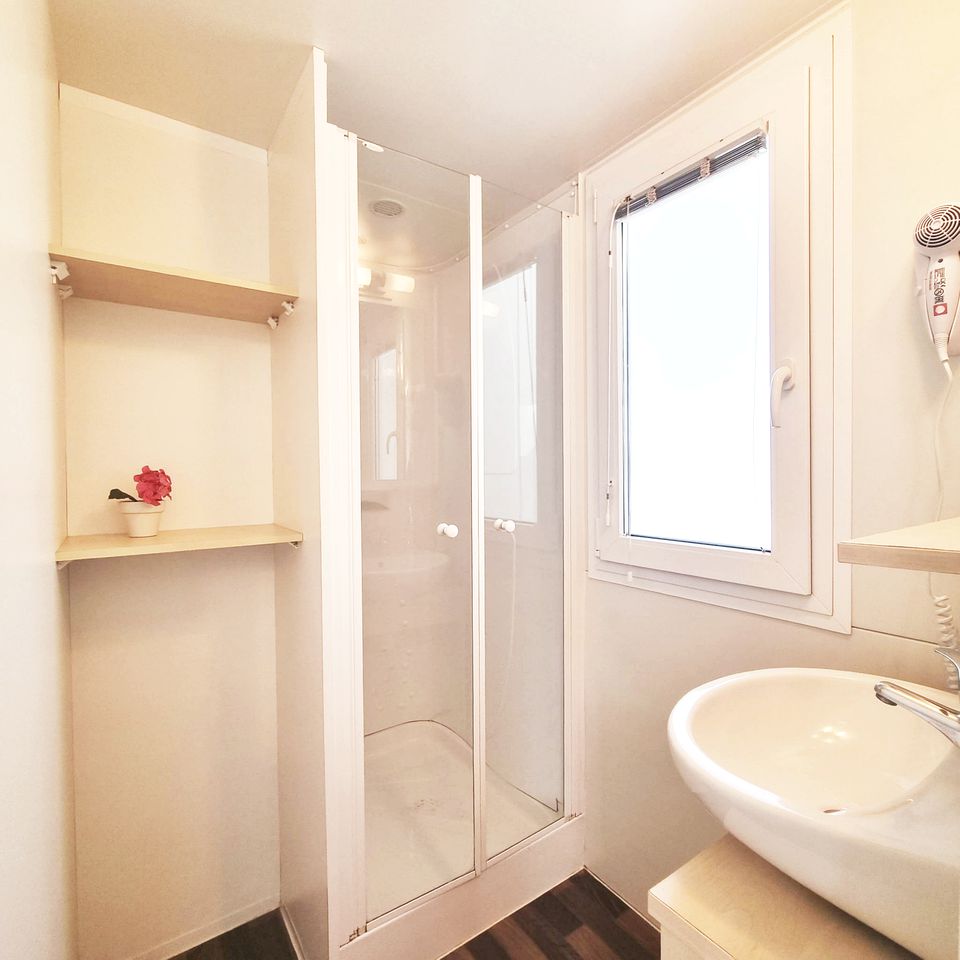 Fully Equipped Tiny House Perfect for s Small Family Escape in Spain