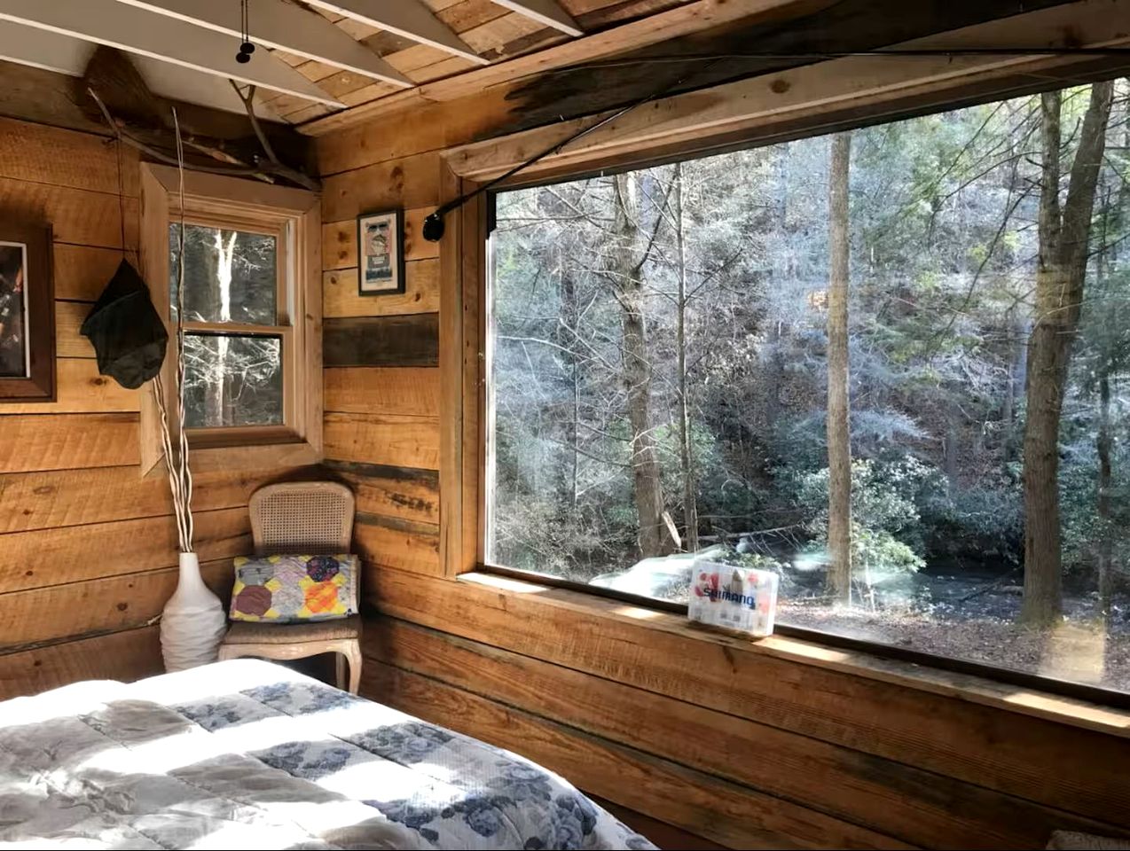 Wonderful Tree House Getaway on the Toccoa River, for Glamping in Suches, Georgia