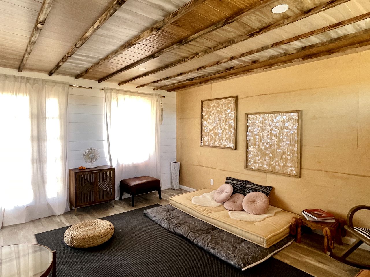 Remote Cabin in Landers, California, Perfect for Glamping near Joshua Tree National Park