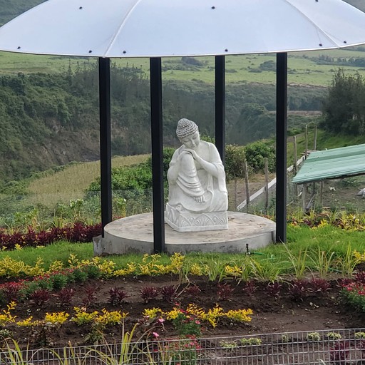 Domes (Ecuador, Peribuela, Imbabura)