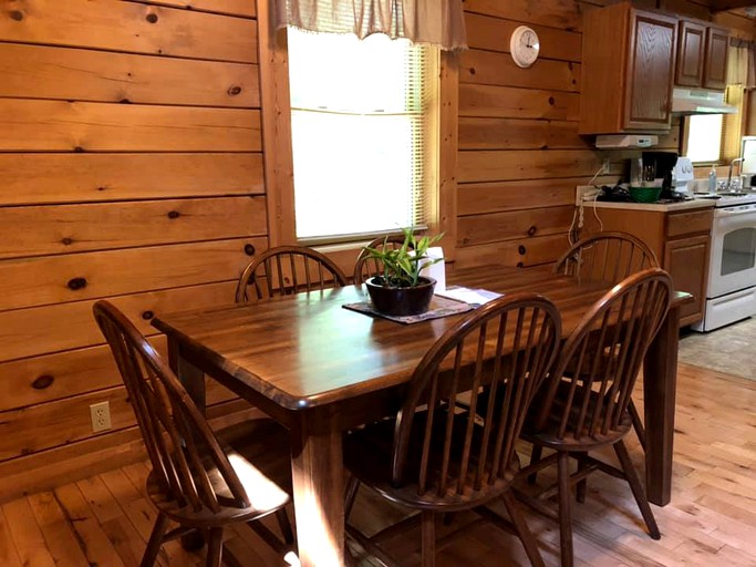 Cabins (Hico, West Virginia, United States)