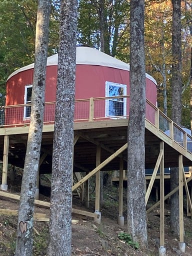 Yurts (United States of America, Hillsville, Virginia)