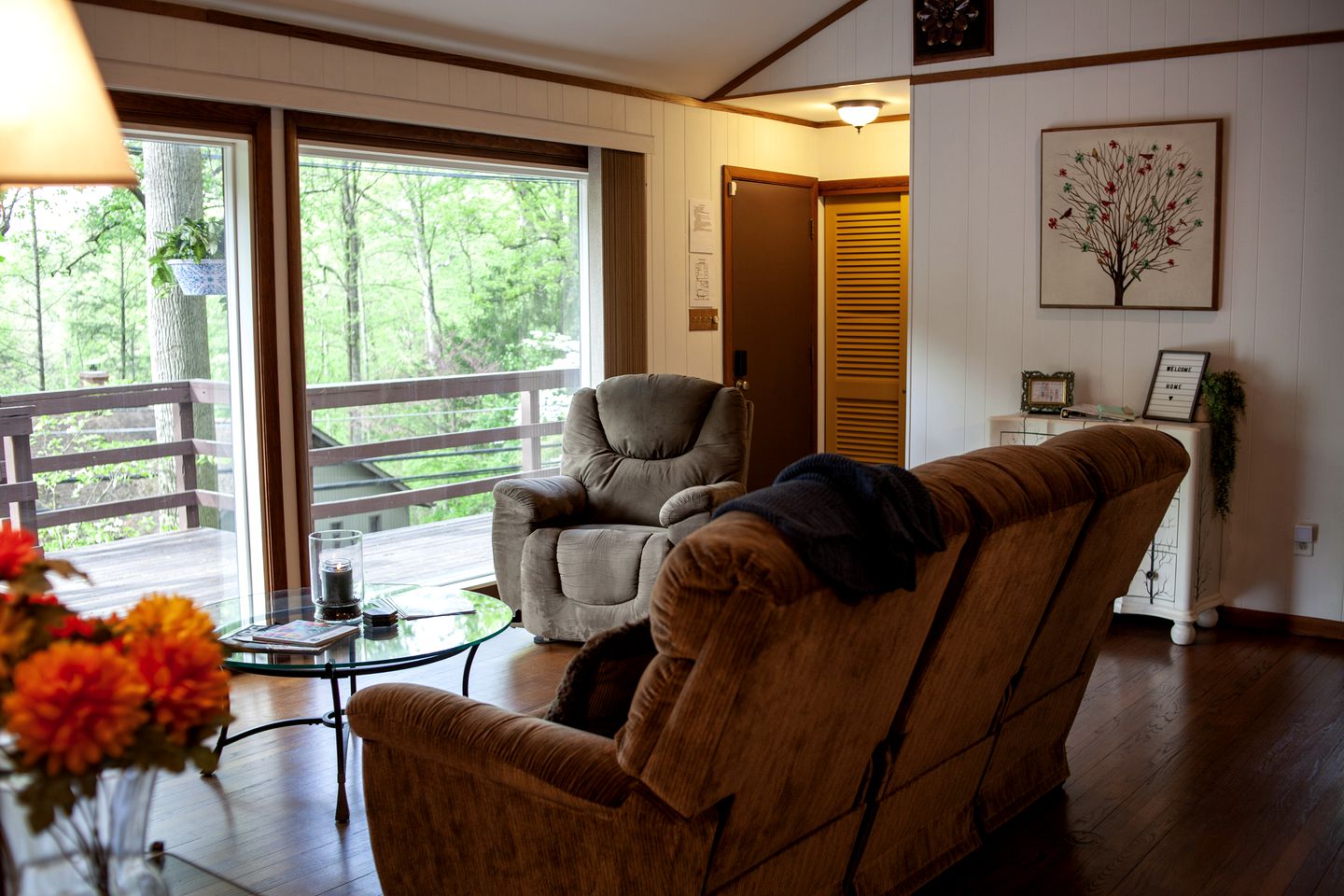 Modern Cabin With Hot Tub Grill in Mount Gretna