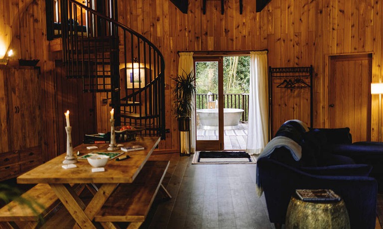 Tree Houses (United Kingdom, Harrogate, Yorkshire)