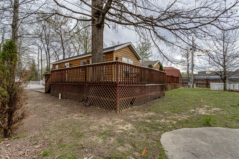 Bear Hollow Retreat, Cottages 106009, Monteagle, United States of