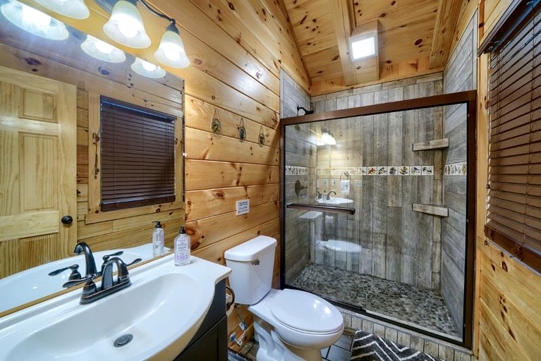 Log Cabins (United States of America, Logan, Ohio)