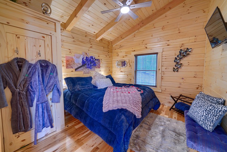 Log Cabins (United States of America, Logan, Ohio)