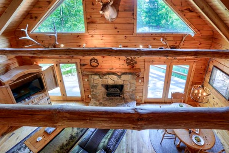 Log Cabins (United States of America, Logan, Ohio)