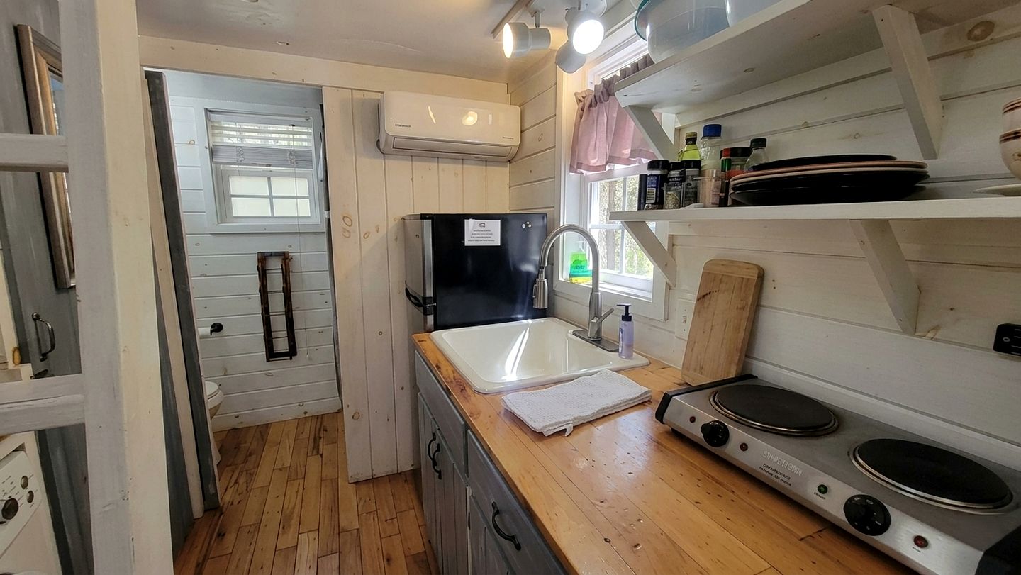 Georgia Glamping Escape for Two in this Lovely Tiny House in Suches