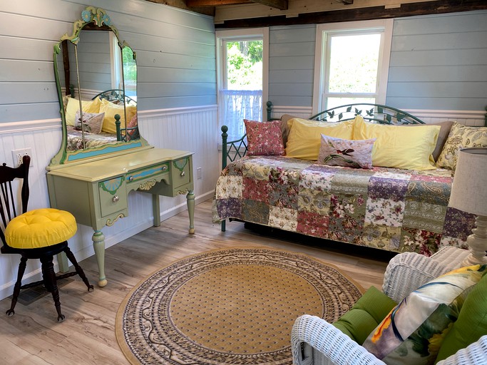 Cottages (United States of America, Granville, New York)