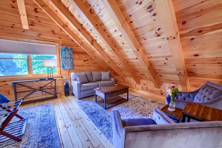 Log Cabins (United States of America, Logan, Ohio)