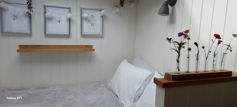 Huts (United Kingdom, Exeter, Devon)