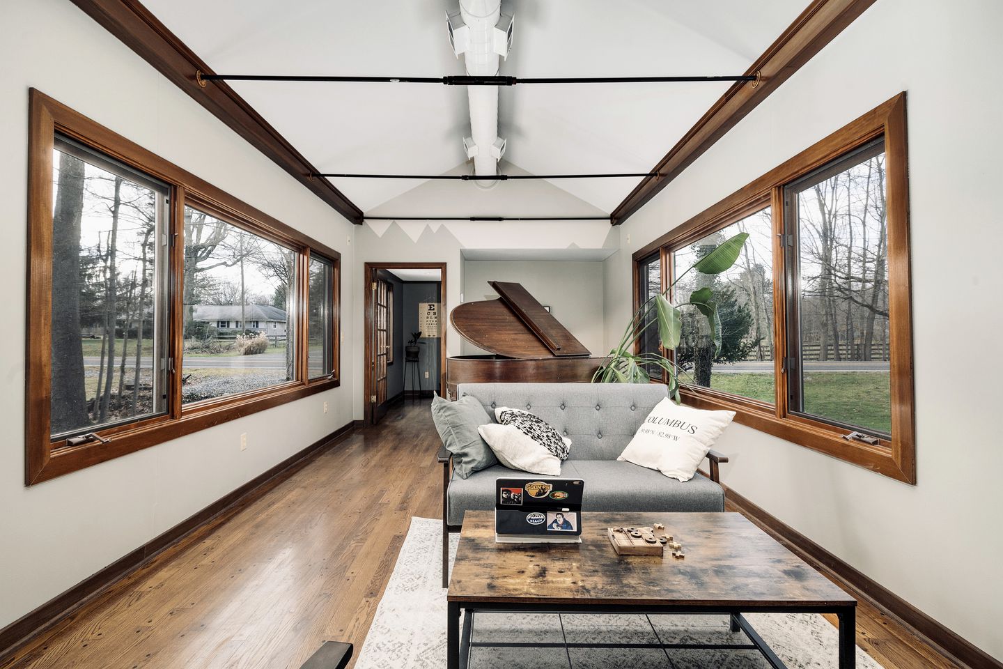 Stunning Home Away From Home in New Albany, Ohio, For Restful Escapes to Nature