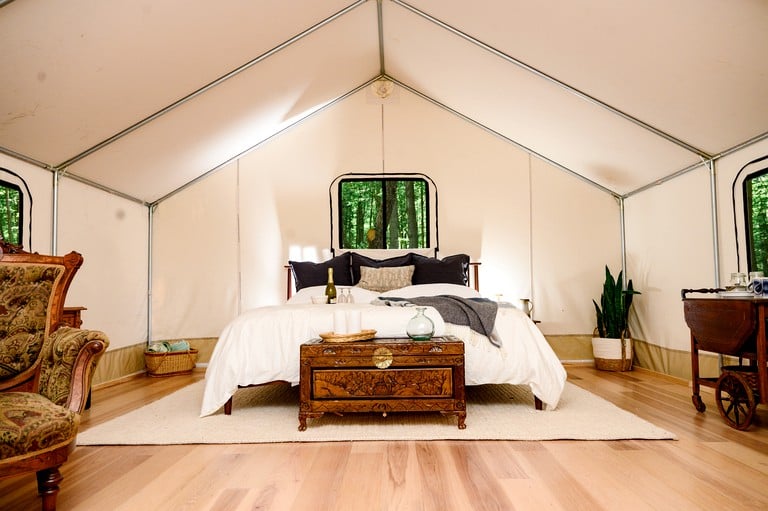 Safari Tents (Canada, Lucknow, Ontario)
