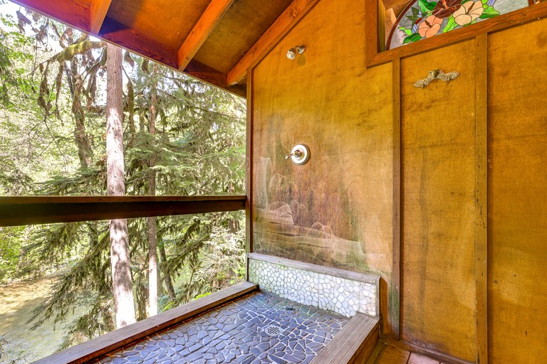 Cabins (United States of America, McKenzie Bridge, Oregon)
