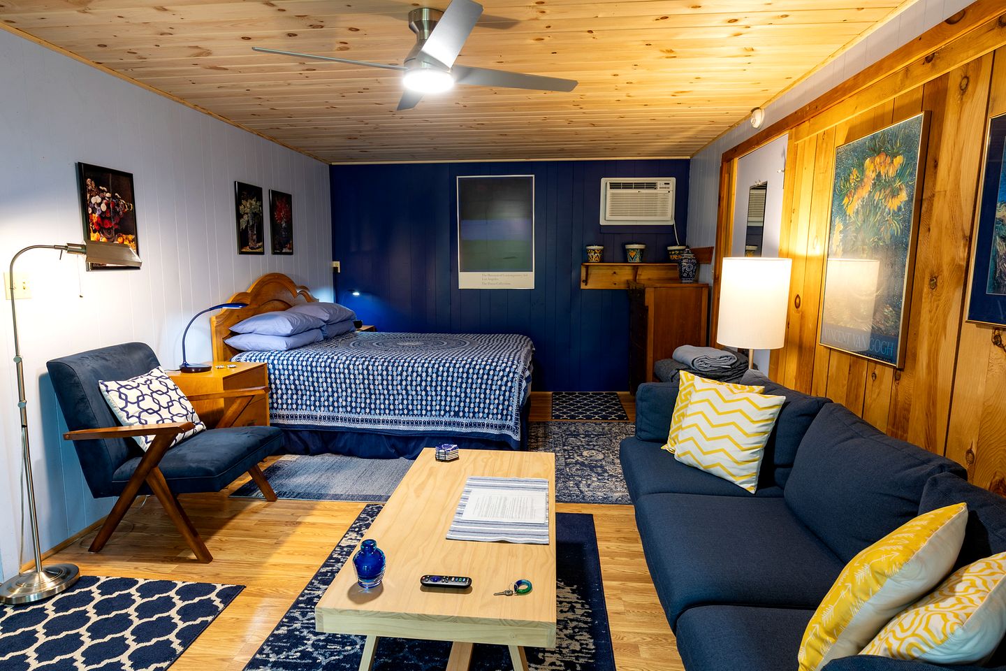 Charming Country Pet-Friendly Getaway Cottage in the Berkshires, Massachusetts