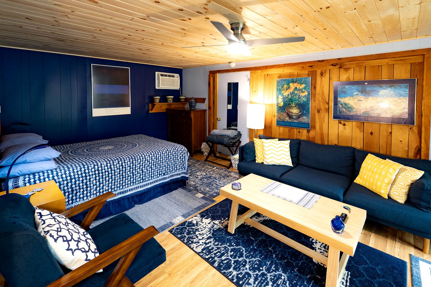 Charming Country Pet-Friendly Getaway Cottage in the Berkshires, Massachusetts