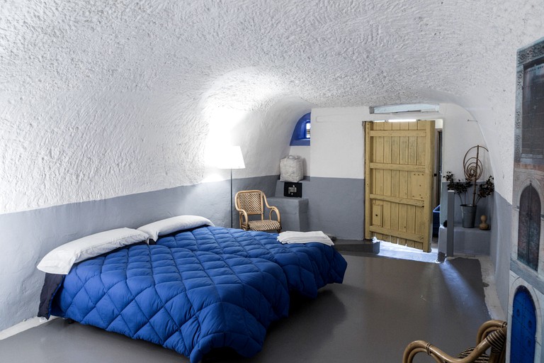 Caves (Valtierra, Navarre, Spain)