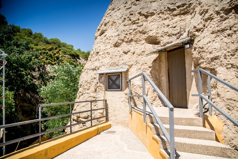 Caves (Valtierra, Navarre, Spain)