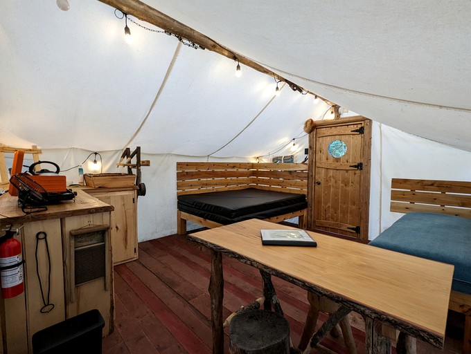 Tented Cabins (Canada, Nominingue, Quebec)