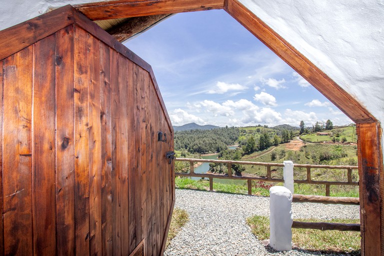 Hobbit Houses (Colombia, Peñol, Antioquia)