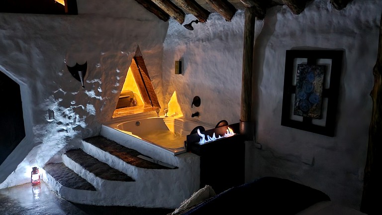 Hobbit Houses (Colombia, Peñol, Antioquia)