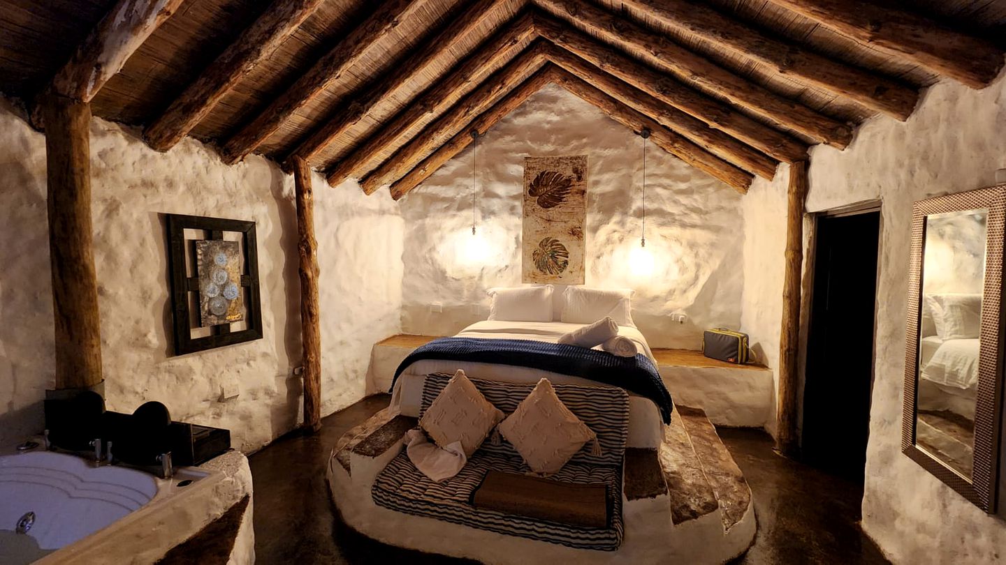 Charming Hobbit House Perfect for a Different Glamping Experience in Colombia