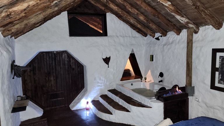 Hobbit Houses (Colombia, Peñol, Antioquia)