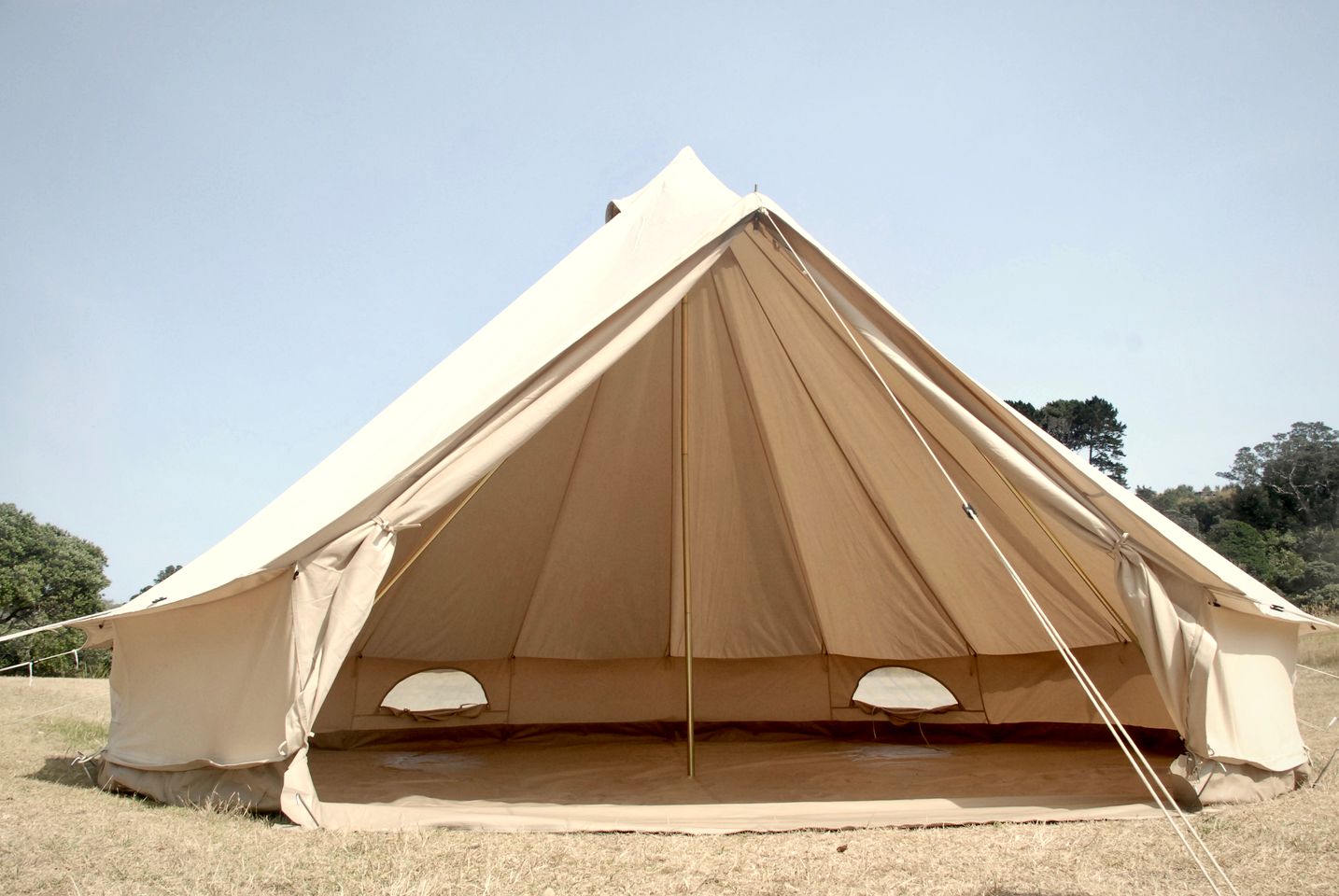 Make your Glamping Deams Come True in this Pop-Up Bell Tent Rental in New Zealand