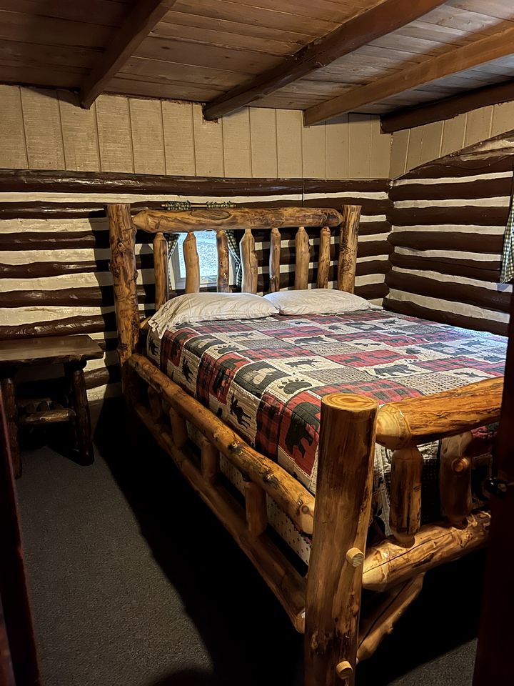 Large, Pet-Friendly Cabin Rental for Amazing Family or Group Glamping near Cook Forest, PA