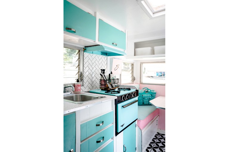 Caravans (United States of America, Franklin, North Carolina)