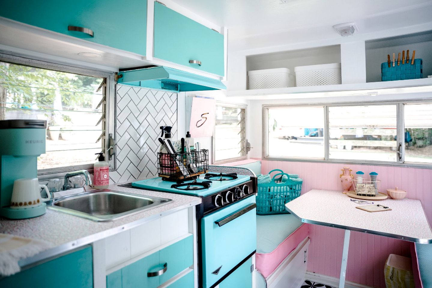 Vintage Camper Rental in Franklin for Couples Getaway in the Mountains in North Carolina