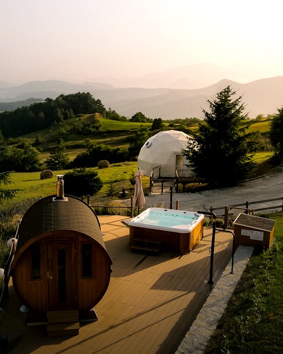 Domes (Italy, Carovilli, Molise)