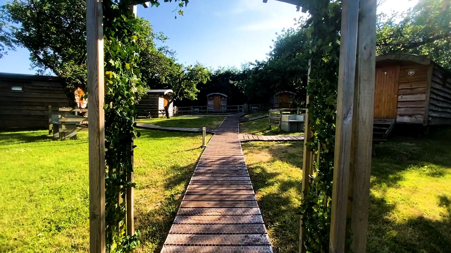 Equipped Tiny Pod Perfect for Three People in UK