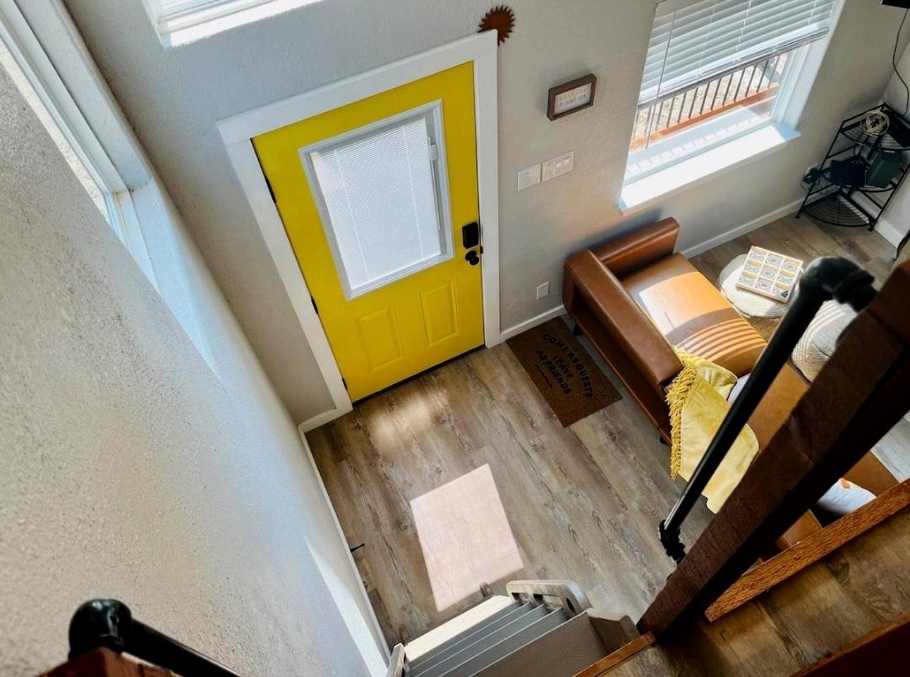 Romantic Getaways to the New Braunfels in this Fully-Equipped Tiny House in Texas