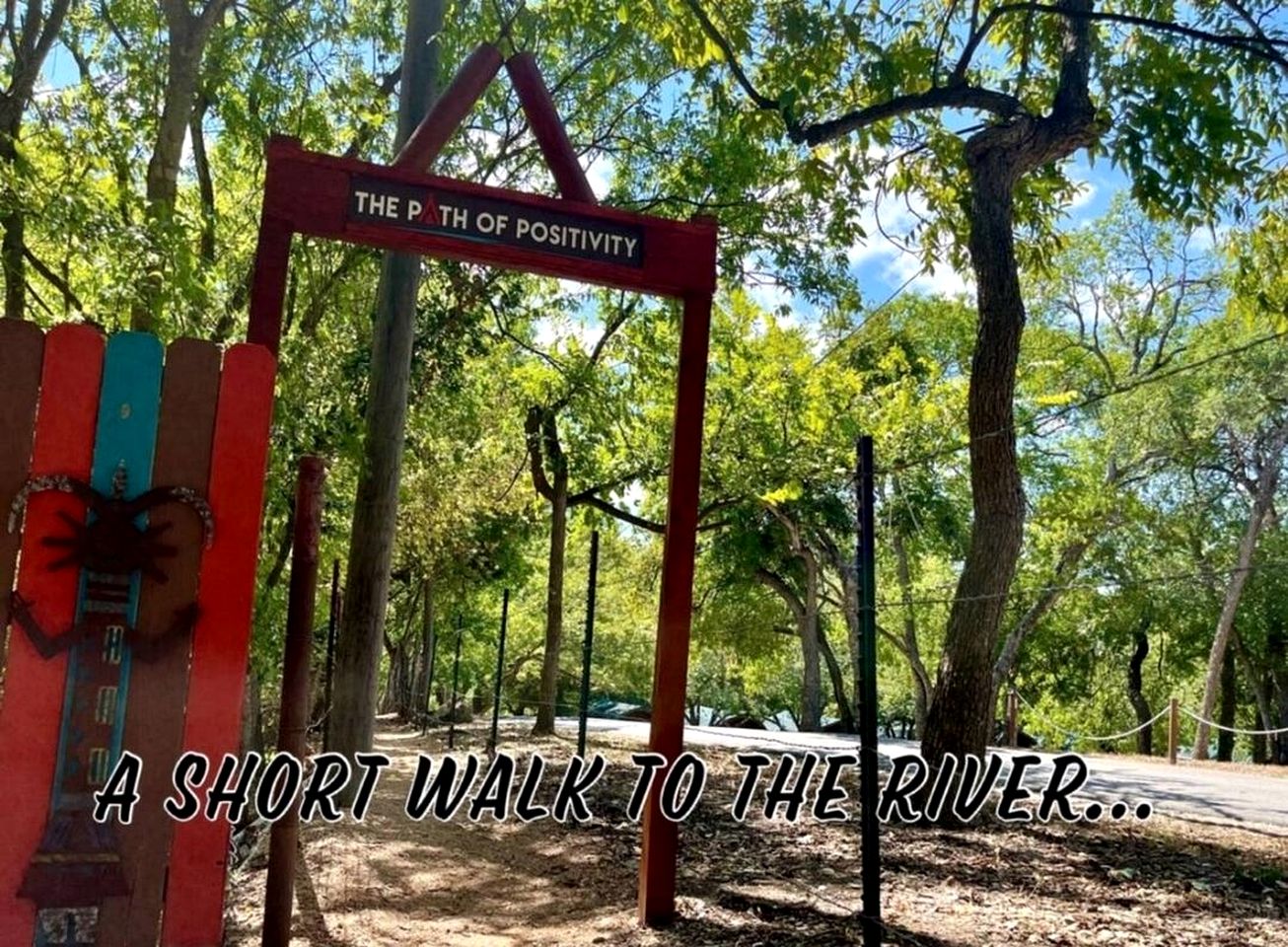 Romantic Getaways to the New Braunfels in this Fully-Equipped Tiny House in Texas