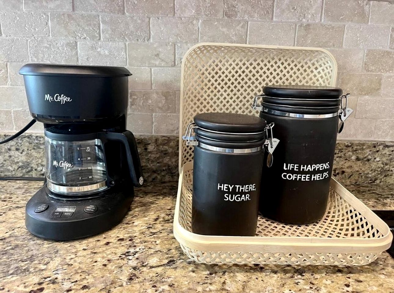 Romantic Getaways to the New Braunfels in this Fully-Equipped Tiny House in Texas