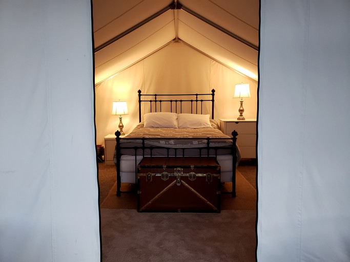 Safari Tents (Canada, Sundre, Alberta)