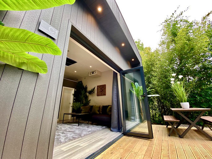 Designer Rentals (United Kingdom, Plymouth, Devon)