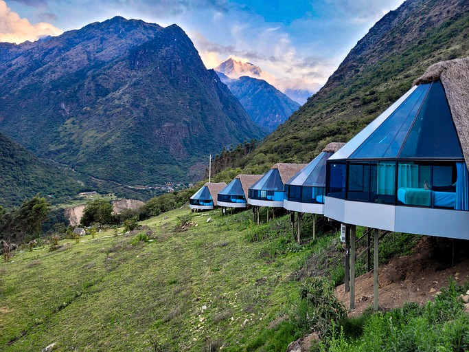 Cabins (Peru, Santa Teresa District, Cusco)