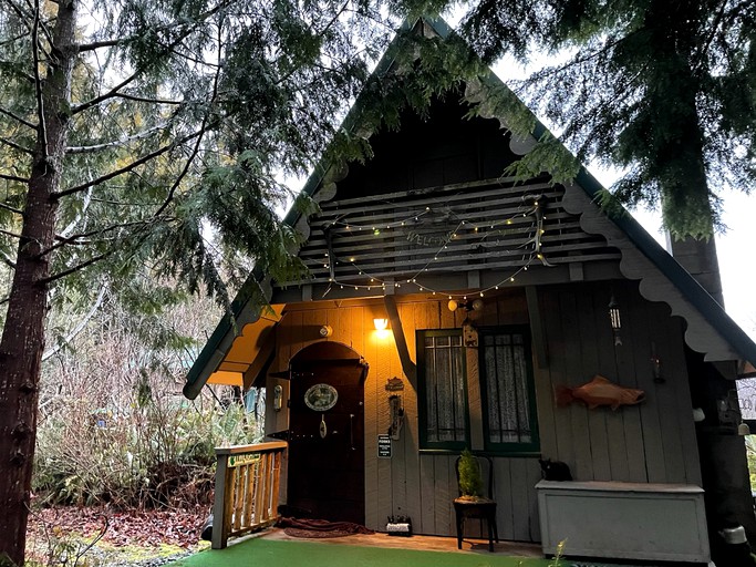 Glamping in the Eclipse Cabin in Forks, Washington, Home of the Twilight Saga