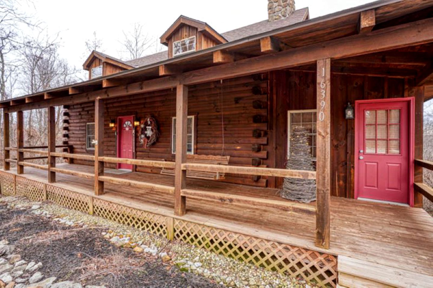 Wonderful Ohio Getaways in this Wonderful Cabin Rental with Hot Tub